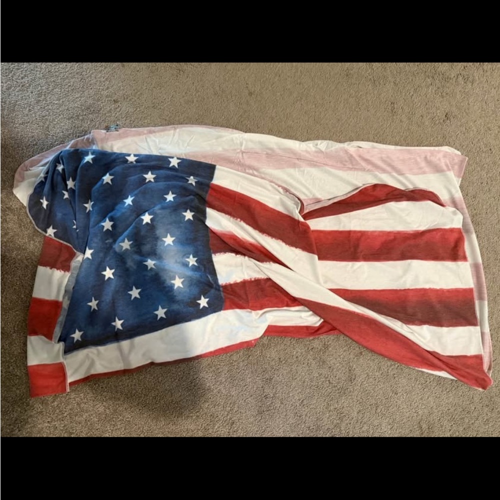 Copper Pearl American Flag thin Baby Blanket. Like new.